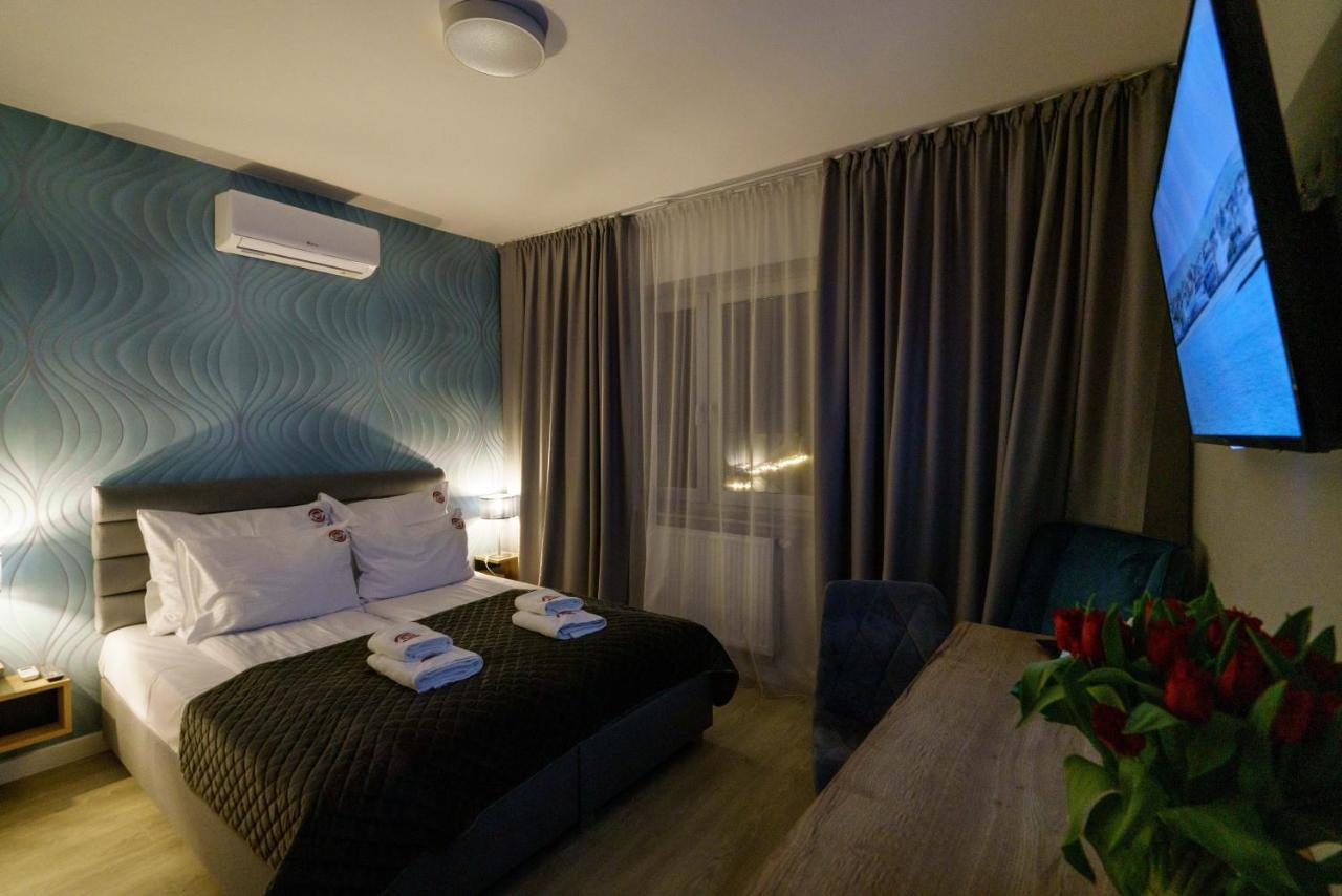 Kamienica No 111A Warsaw Airport Aparthotel Екстериор снимка