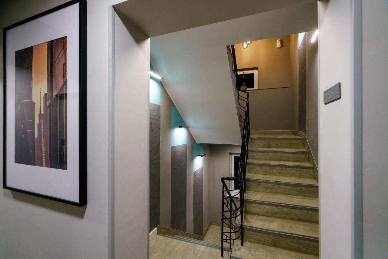 Kamienica No 111A Warsaw Airport Aparthotel Екстериор снимка