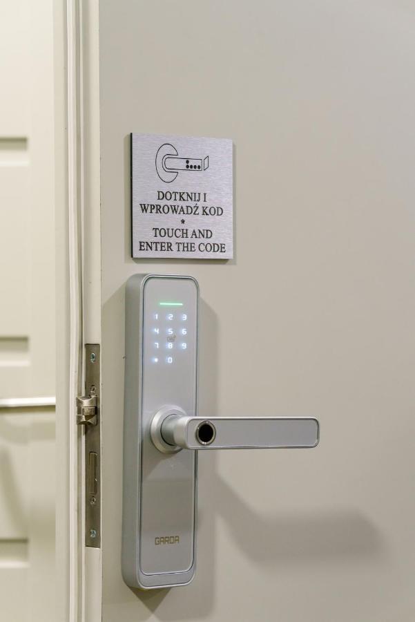 Kamienica No 111A Warsaw Airport Aparthotel Екстериор снимка